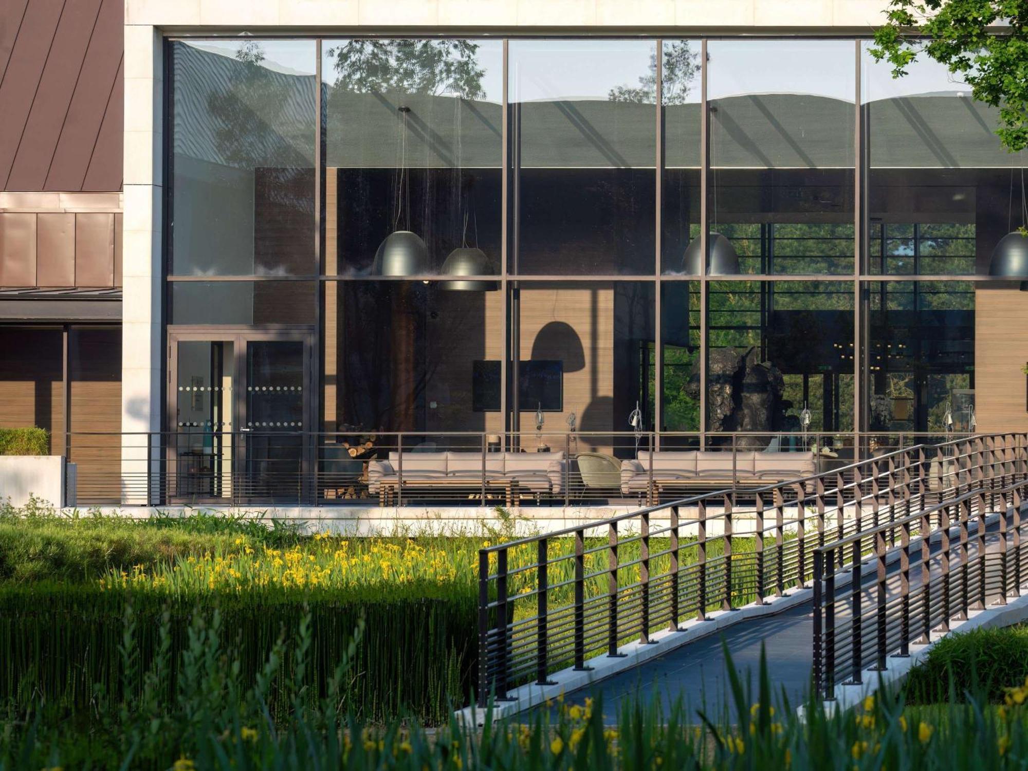 Le Domaine Des Vanneaux Golf Et Spa Mgallery LʼIsle-Adam Exteriér fotografie